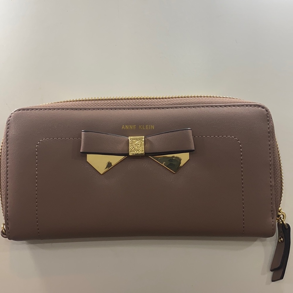 Anne Klein wallet